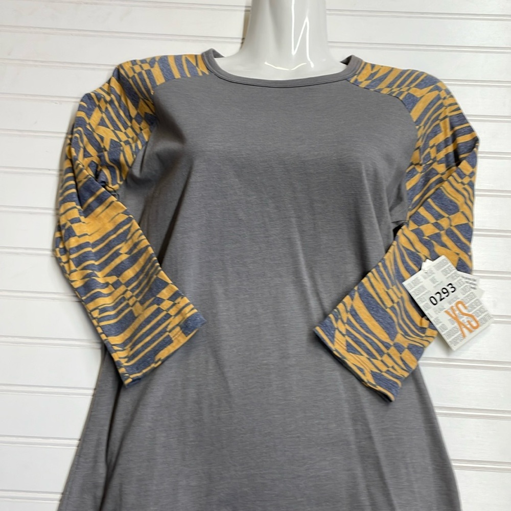 LulaRoe Abstract Randy Top-#0293 - Picture 2 of 12